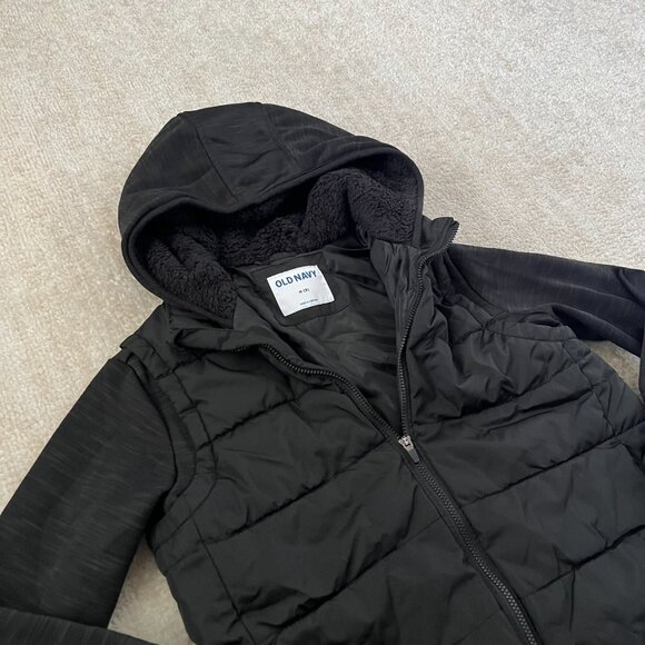 Old Navy Boys Active Black Hooded Puffer Vest Jacket Coat M / 8Y - Picture 3 of 10